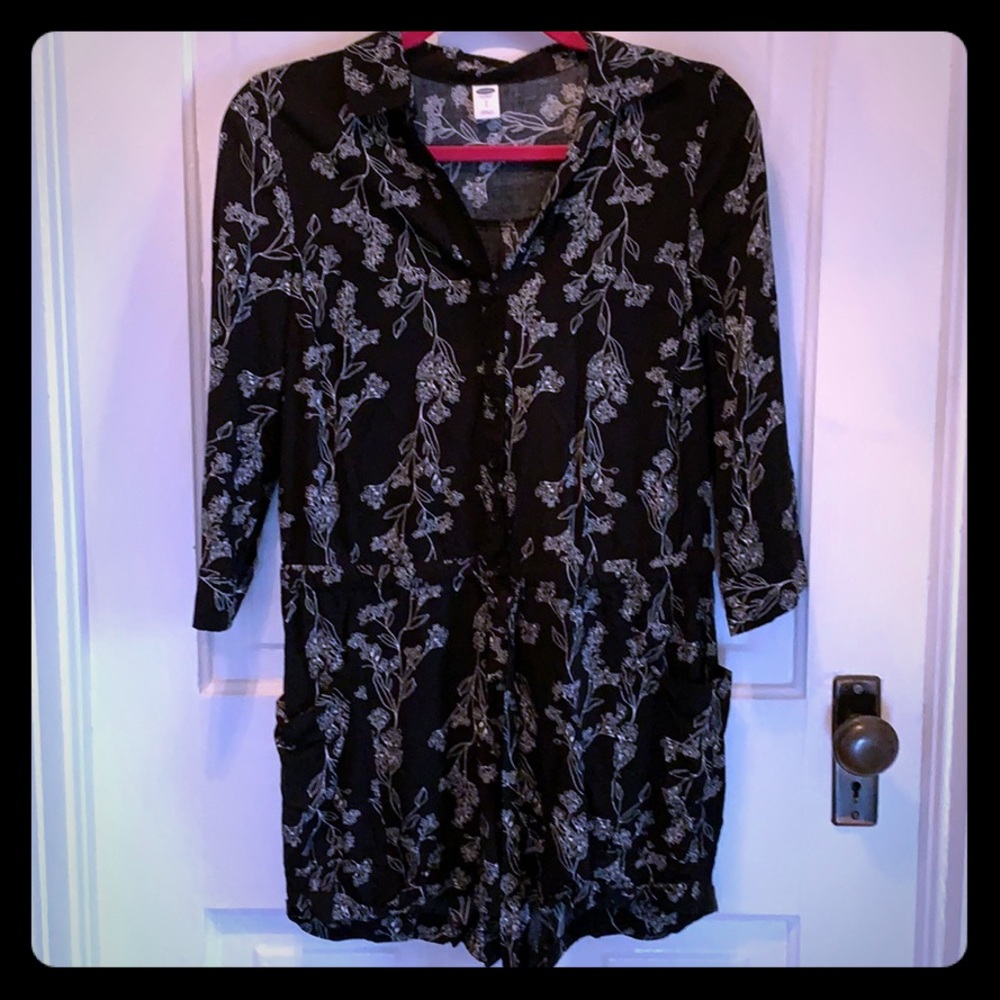 Old Navy black floral romper with pockets